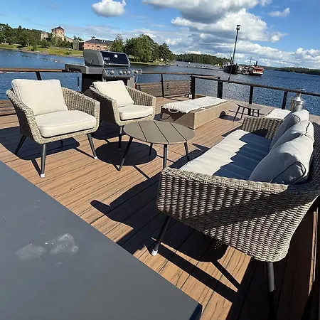 Laivamajoitukset Aava Floating 42 Savonlinna